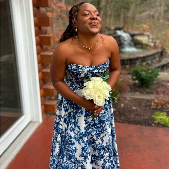 Milla Ravishing blue hydrangea corset maxi dress, Garden of Eden - Picture 10 of 16